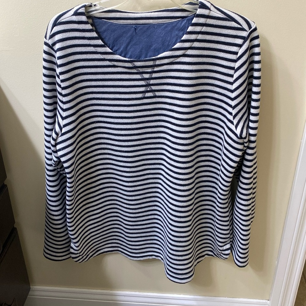 Van Heusen sweatshirt womens